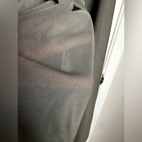 lululemon athletica Men's Dark Green Half-Zip Jacket with sheer detail - Picture 5 of 10